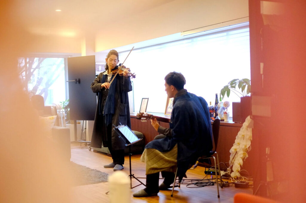 3/9(月) TSUMUZIのホームコンサート with 侑音(Gt) in 土屋グループ銀座ショールーム